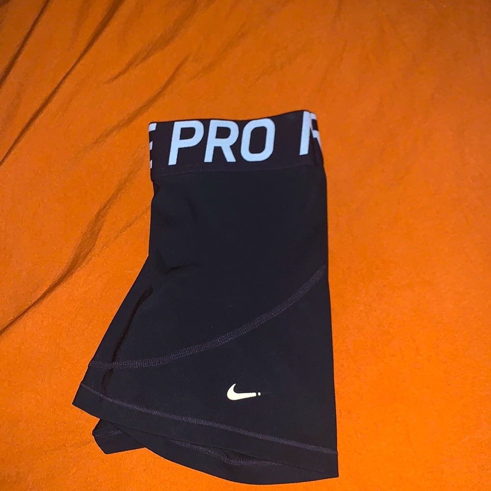 Nike Pro Women’s 3” shorts in black